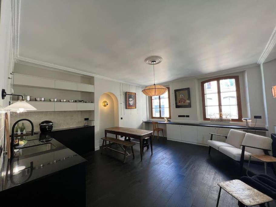 Suite Versailles Quartier Saint-Louis 6 Personnes Exterior foto